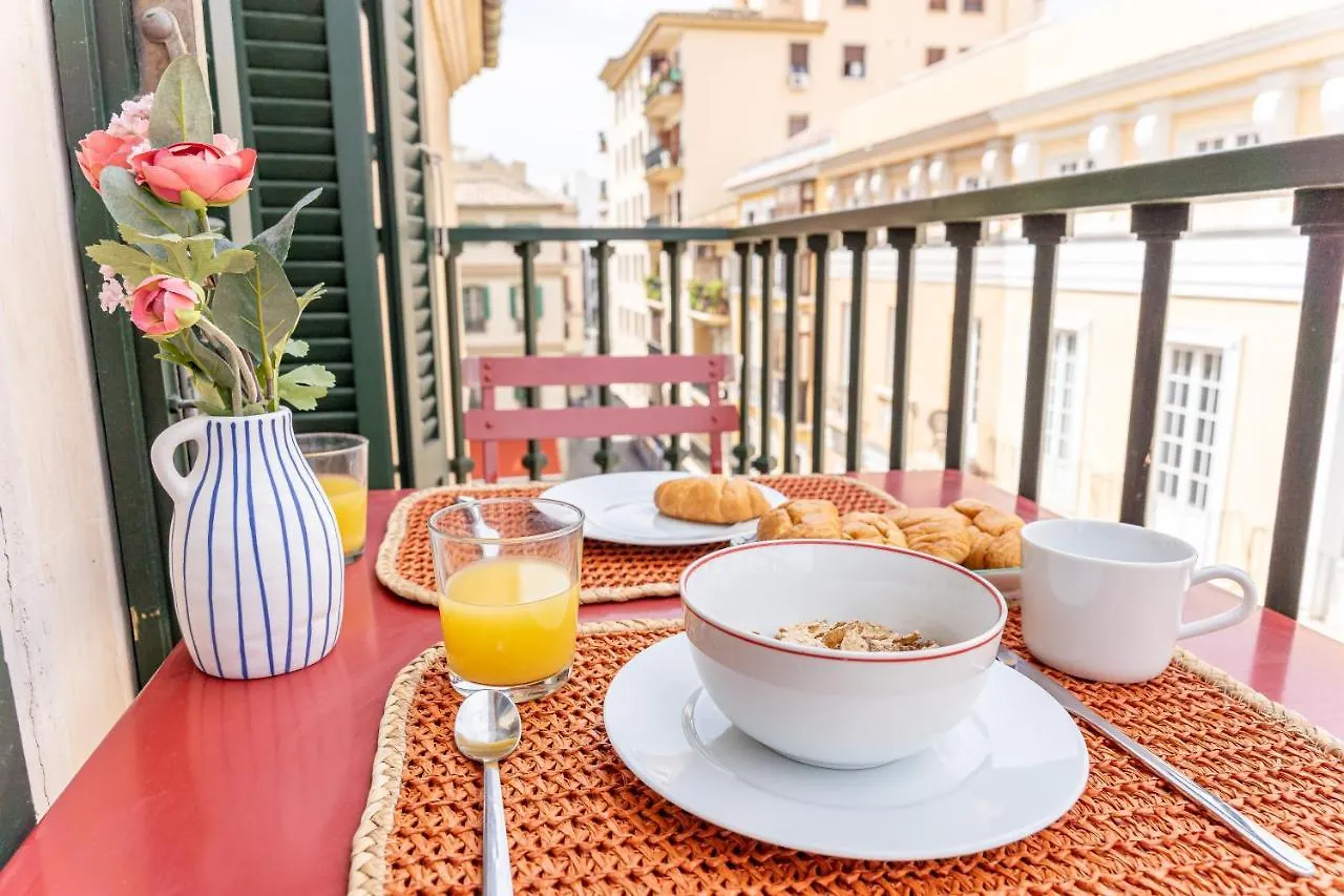 Apartment Gran Apartamento En El Centro Historico Con Parking Gratuito 4 Habitaciones Por Keywise Malaga Spain