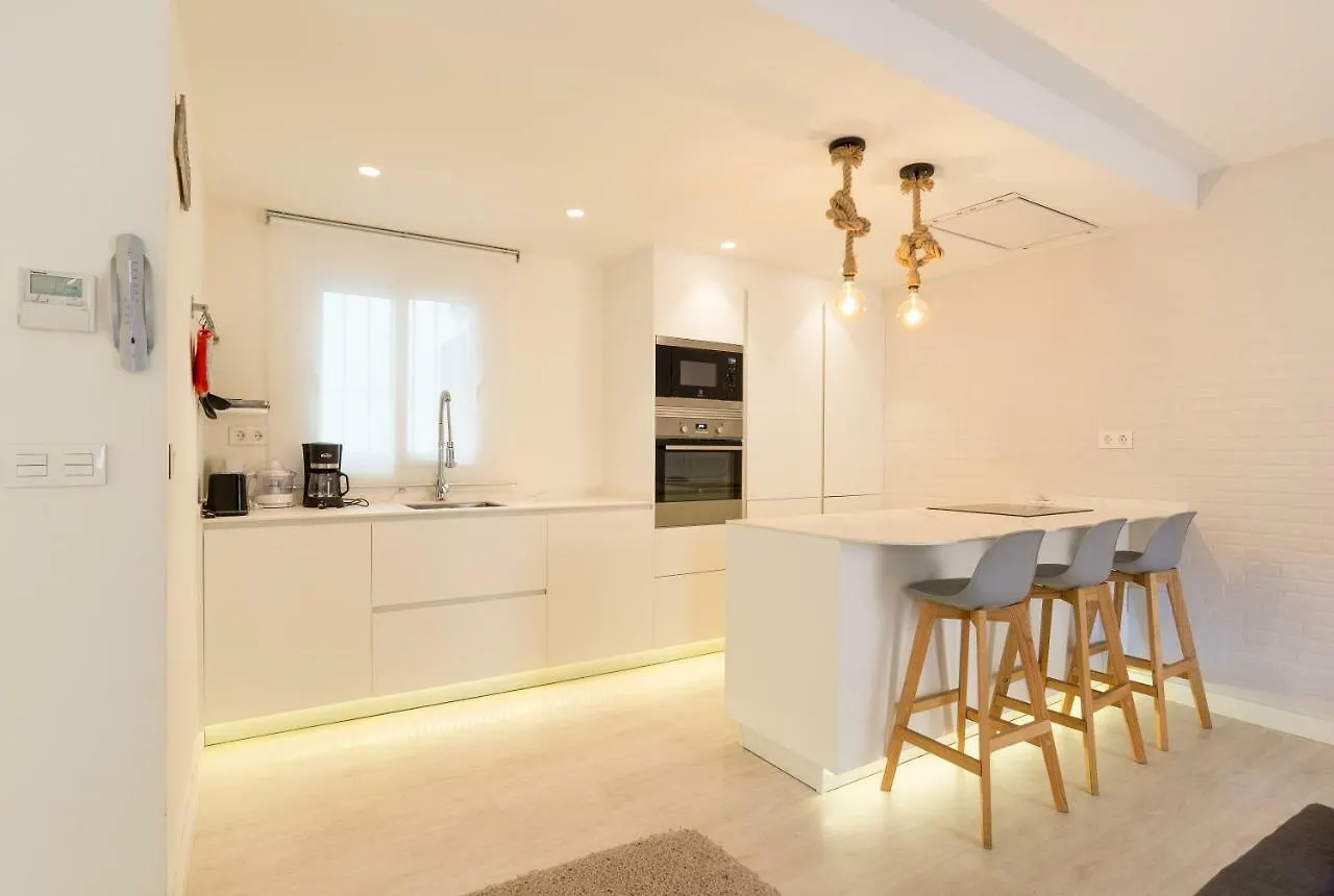 Gran Apartamento En El Centro Historico Con Parking Gratuito 4 Habitaciones Por Keywise Malaga Apartment