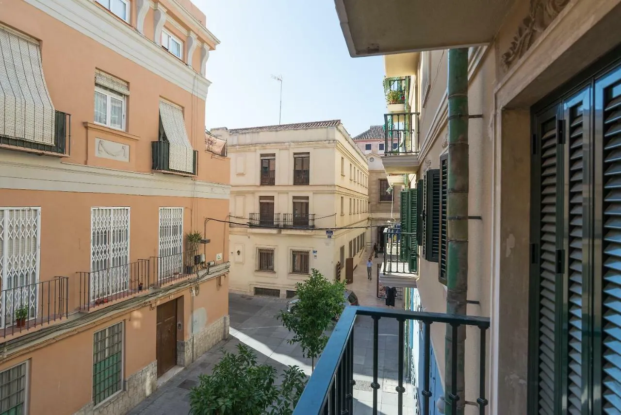 Gran Apartamento En El Centro Historico Con Parking Gratuito 4 Habitaciones Por Keywise Malaga Apartment